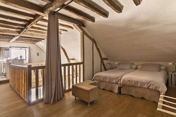 Gîte pour 4 personnes, avec jardin ainsi que terrasse et piscine à Cravant-les-Côteaux - 3
