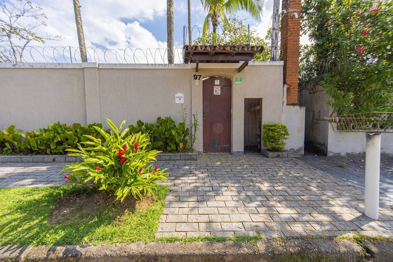 Casa c Churrasqueira perto da Praia de Pernambuco in Praia da Enseada (Guarujá), Baixada Santista