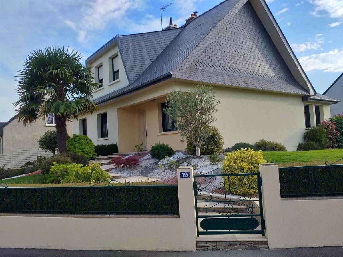 Double Room with Garden View in Breteil, Région de Rennes
