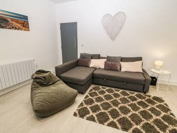 Cottage for 4 People in Rhosneigr, Isle of Anglesey, Photo 4