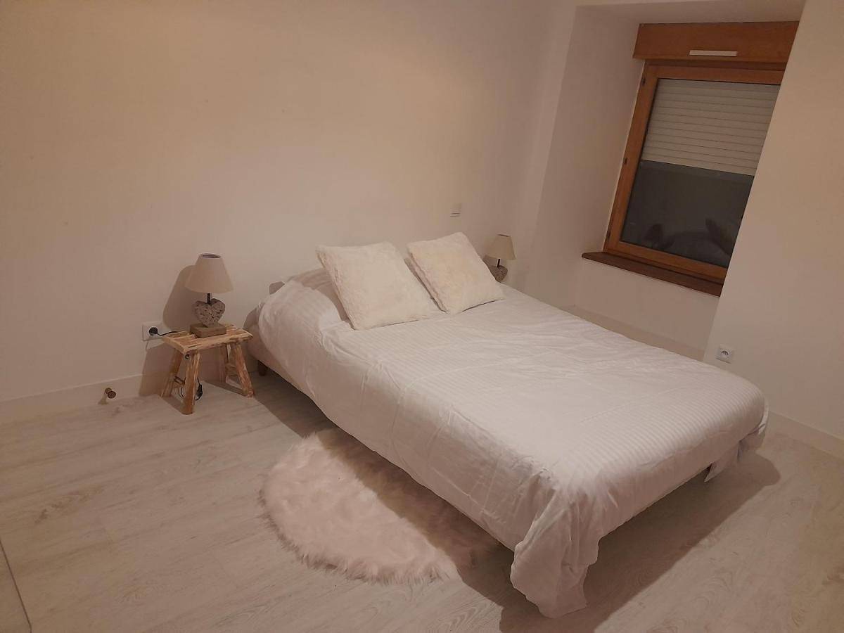Appartement de vacances entier, Double Room with Garden View in Saint-Lormel, Région de Dinan