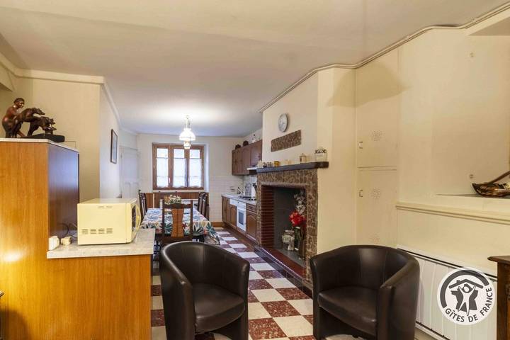 Gîte pour 6 personnes, avec jardin dans Chioula - 4