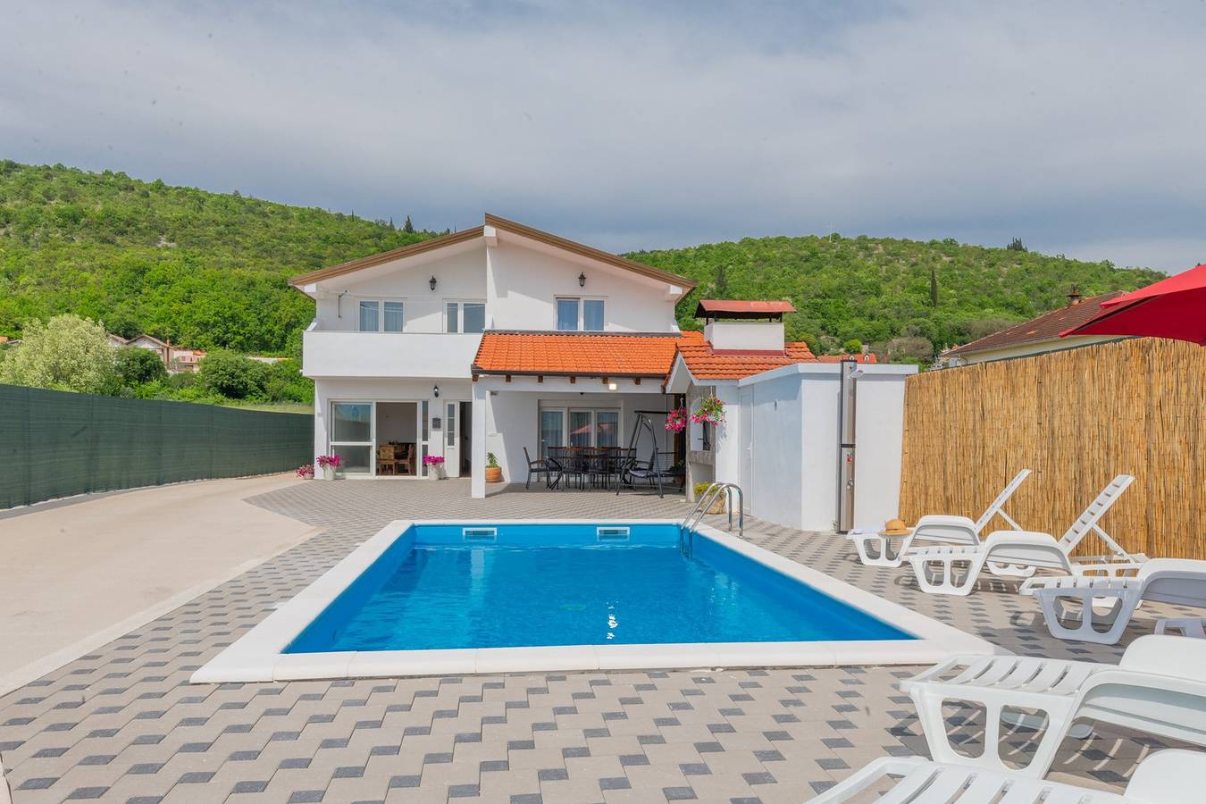 Villa Ivona near Imotski, private pool in Imotski, Makarska Riviera