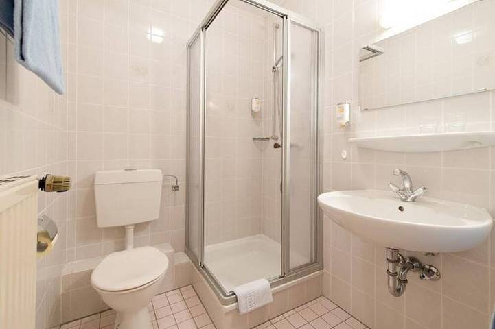 Ferienhaus für 2 Personen, mit Pool und Sauna sowie Garten in Gerolstein - 4