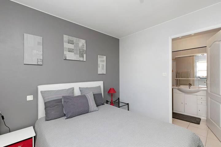Bed and Breakfast 'Les Boubous - Lulu' with Shared Terrace, Shared Garden and Wi-Fi in Saint-Nazaire, Côte d'Amour