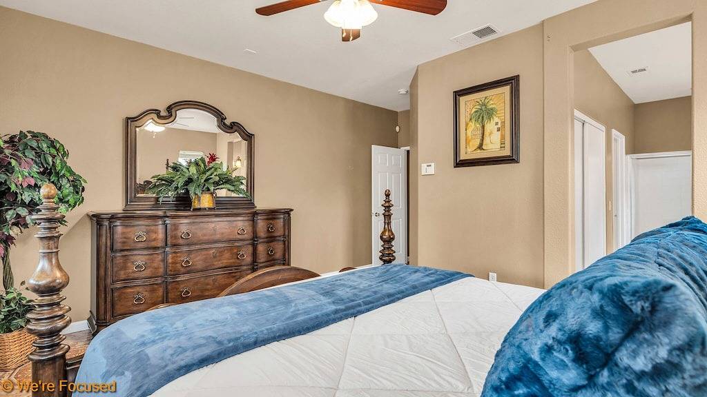 Desertsunflower:walking polo ground, Coachellafest in Coachella, Coachella Valley