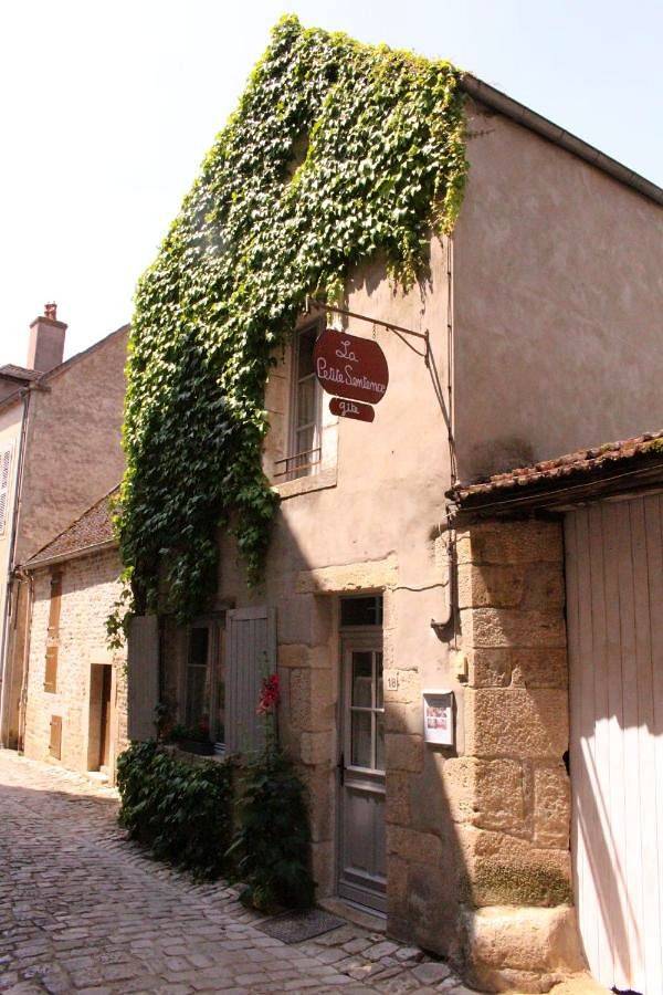 Location de vacances pour 4 personnes dans Eglise Notre Dame De Noyers