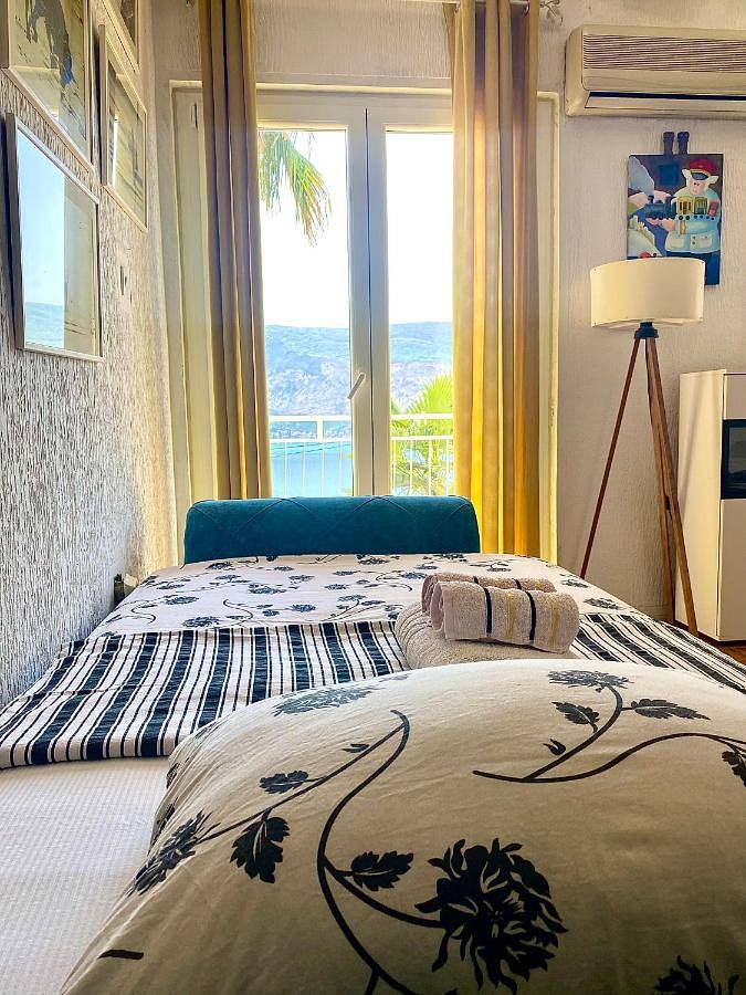 Maison d’hôte pour 2 personnes, avec Balcon et Terrasse ainsi que Jardin et Vue