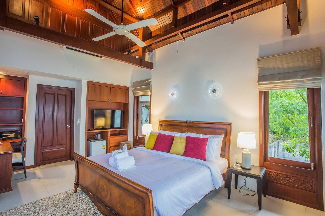 Villa Amara – Luxuriöse Infinity-Pool-Villa mit Meerblick in Kamala Beach, Kamala