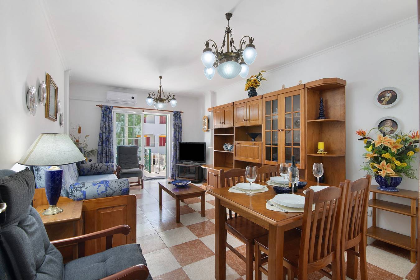 Ganze Wohnung, Ferienwohnung 'Dunamar' mit Privatterrasse, Wi-Fi und Klimaanlage in Altura, Faro Distrikt