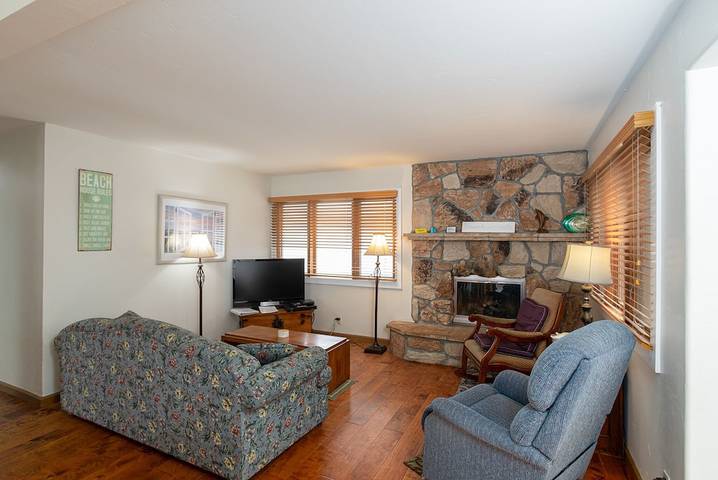 Vacation rental for 6 people, with pool and yard as well as terrace in Cayucos