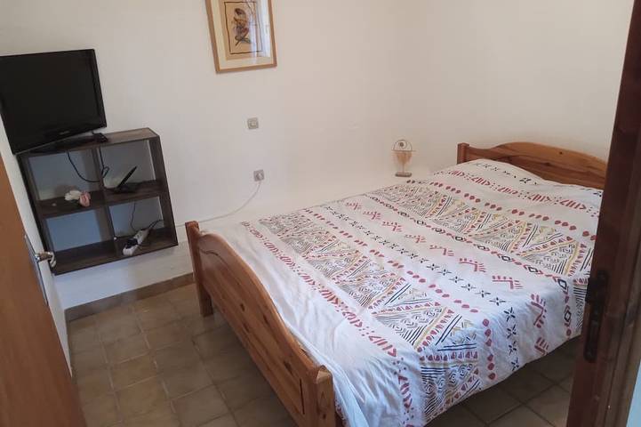 Location de vacances pour 4 personnes, avec jardin à Le Garn - 2