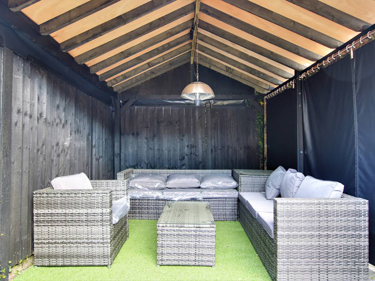 Irenic Lodge 2 in Hamble-le-Rice, Hampshire