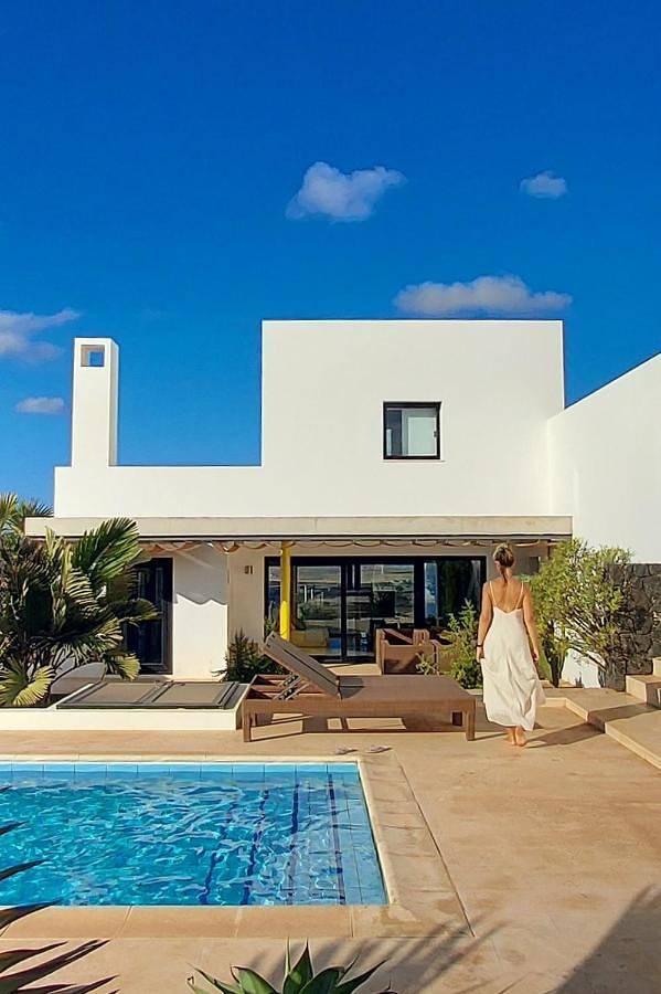 Location de vacances pour 9 personnes, avec vue ainsi que jardin et piscine à Villaverde - 4