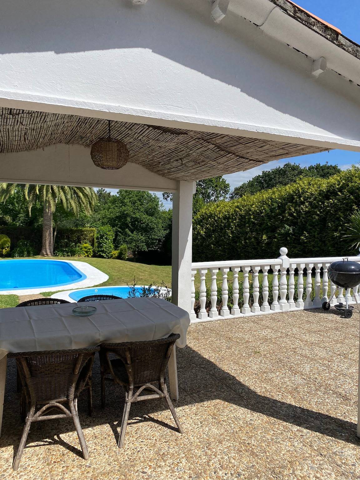 Cabane rustique avec piscines in Cambre (La Corogne), Costa de Galicia