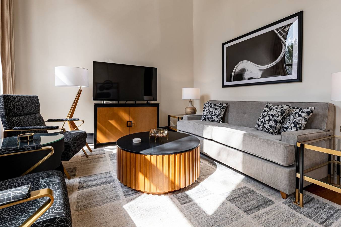 Apartamento entero, 2Br Sweeping Downtown Views & Walk to Bourbon | The Mayfair in Storyville (New Orleans), New Orleans