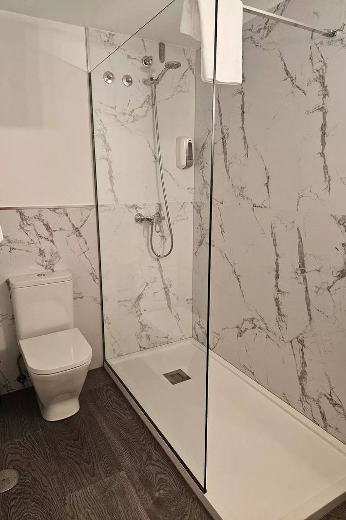 Apartamento entero, 3 estancias 4 Personas in Santiago de Compostela, Provincia de La Coruña
