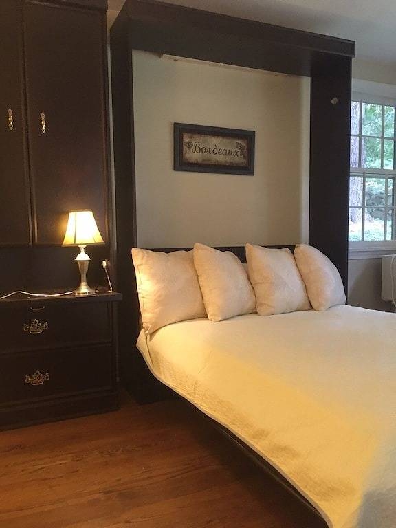 Guest Cottage auf Land Estate- Neu renoviert in Litchfield County