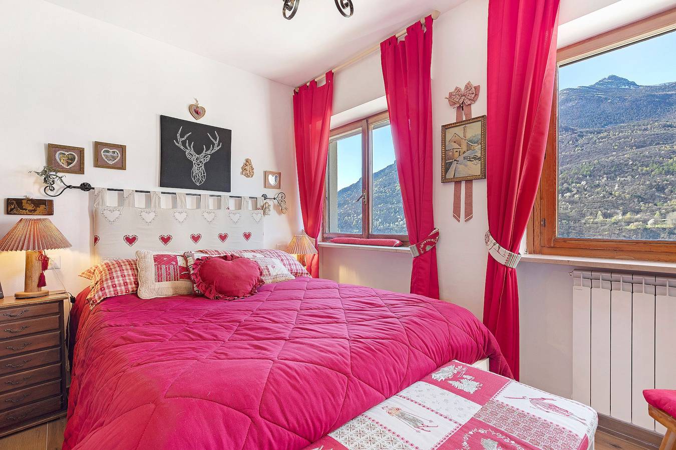 Apartamento entero, Bellavista Saint-Vincent: Relajación y confort con terraza y vistas a la montaña in Saint-Vincent, Comune di Saint-Vincent