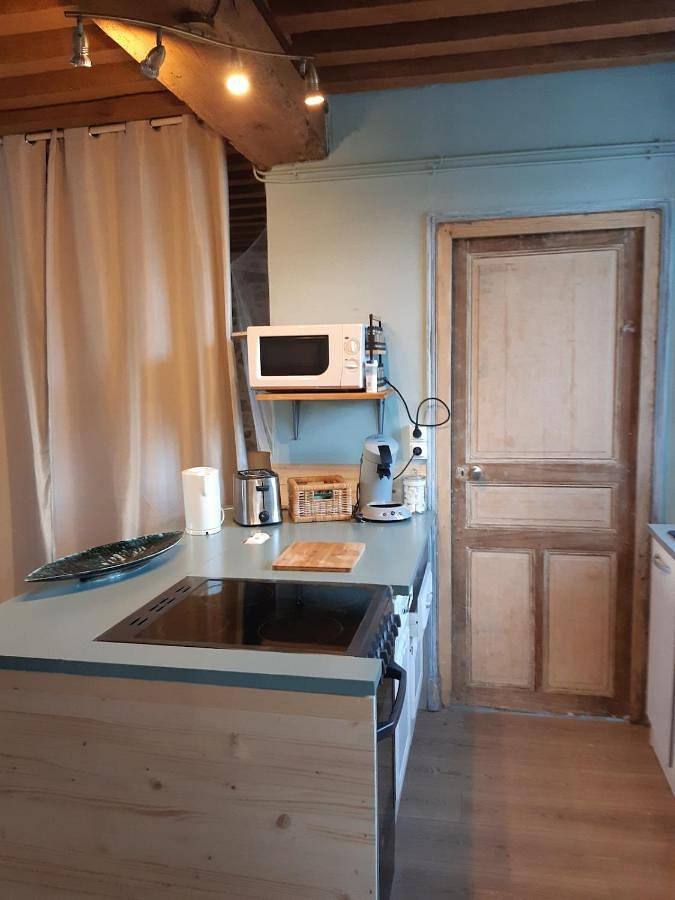 Location de vacances pour 2 personnes, avec vue et jardin, animaux acceptés à Dun-sur-Grandry - 3