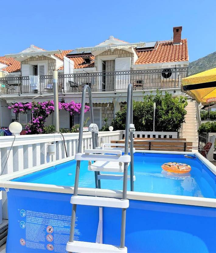 B&b per 3 persone, con Balcone e Terrazza nonché Giardino e Piscina a Breno