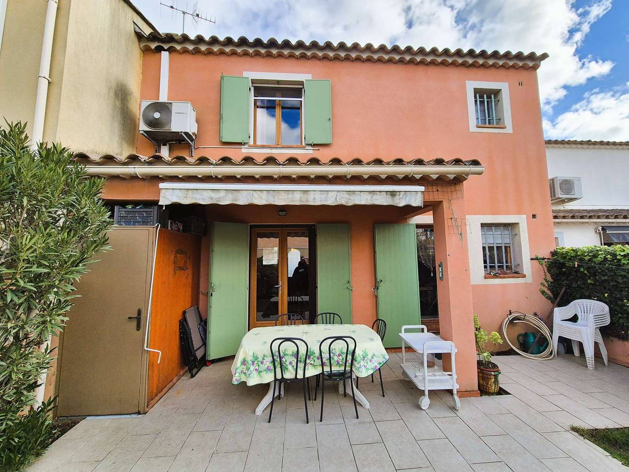 Maison 2 chambres, climatisation, jardin, barbecue, internet in Six-Fours-les-Plages, Côte méditerranéenne (France)