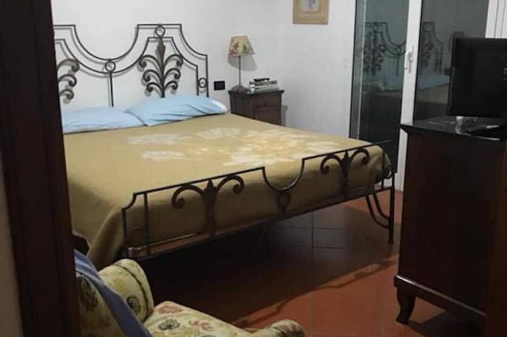 Fantastic villa with a view and large pool in Modica, Ragusa Province