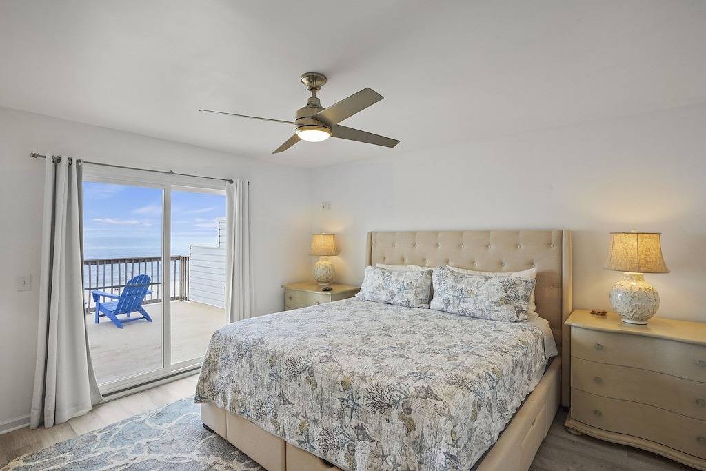 Vitamin Sea - Gulf Front, Pet Friendly, Wifi, Sleeps 6 in Pig Island, Cape San Blas