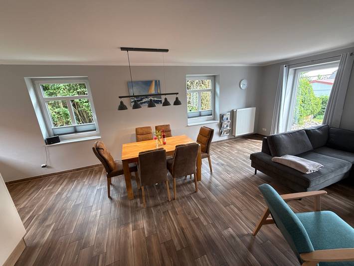 Ferienhaus für 6 Personen, mit Terrasse und Garten sowie Pool und Sauna in Sahrensdorf