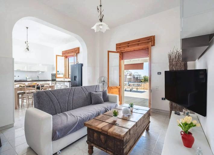 Casa Vacanze 'Fronte Mare Exclusive' con Vista Mare, Giardino Privato e Aria Condizionata in Porto Cesareo, Golfo di Taranto