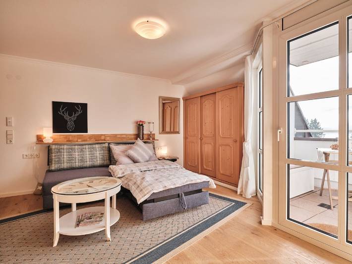 Gehele studio, Studio Appartement 'Sunset' met uitzicht op het meer, privé terras en Wi-Fi in Schluchsee Ort, Schluchsee