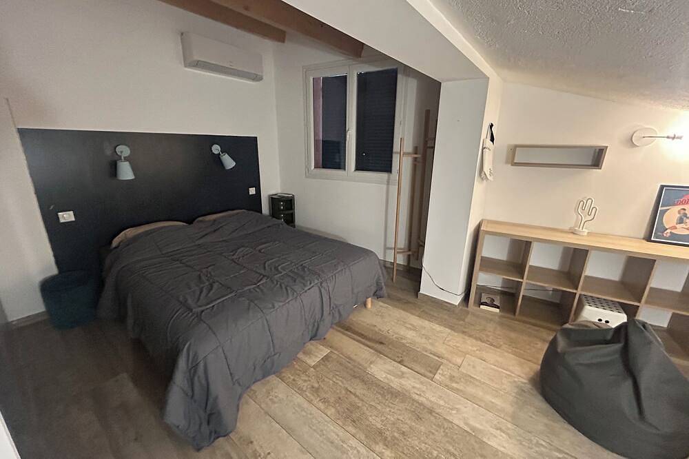 Ferienhaus komplett renoviert, Meerblick, Pool in Cabris, Mittelmeerküste (Frankreich)