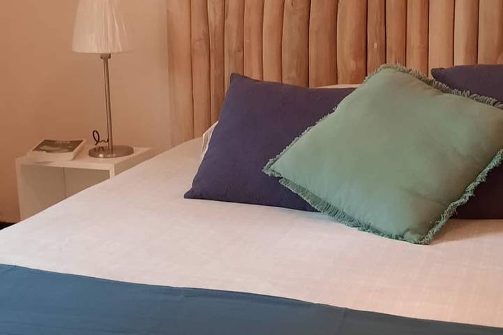 Location de vacances pour 11 personnes, avec jardin ainsi que terrasse et jacuzzi dans Plage des Estagnots - 4