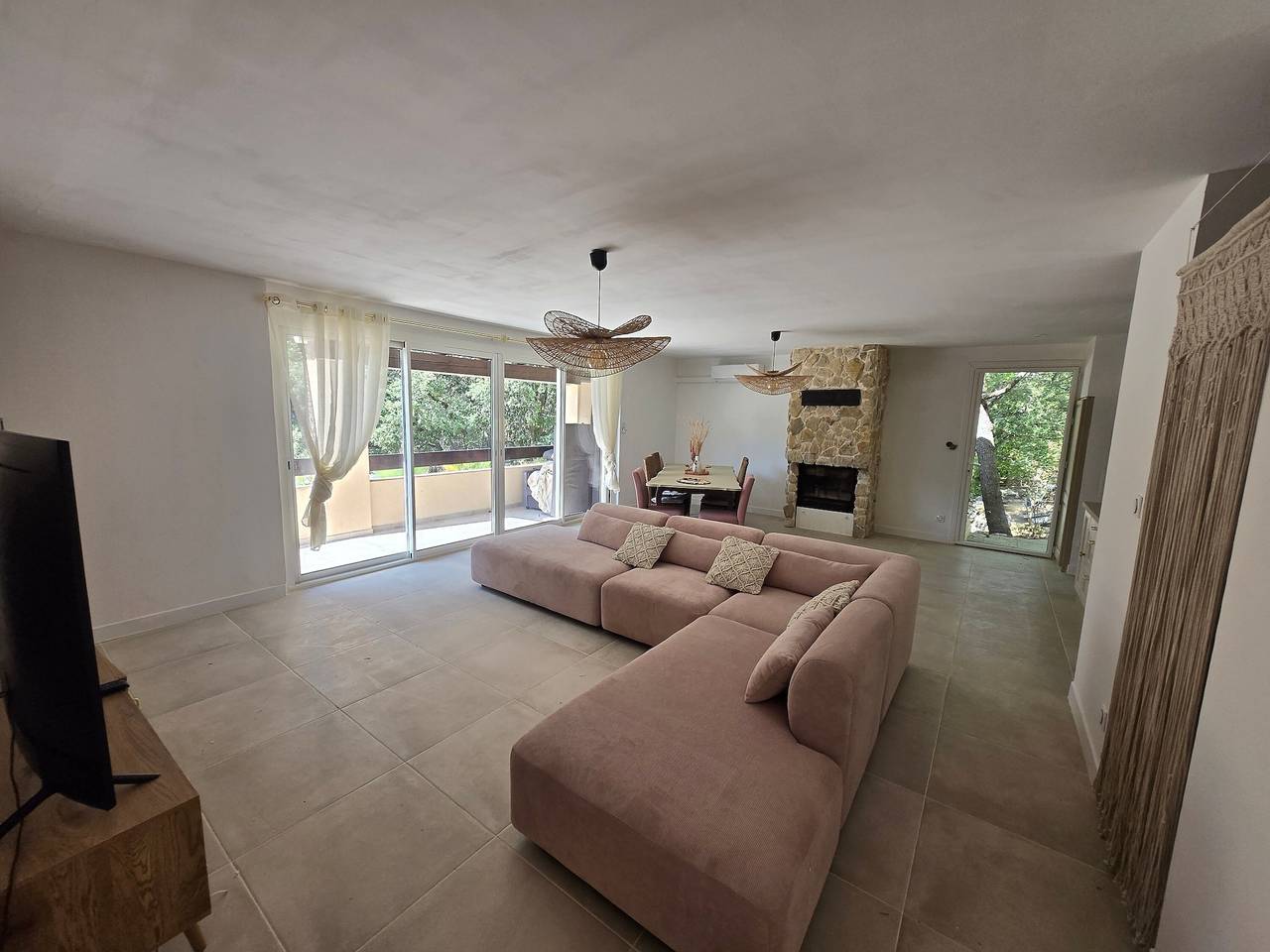 Villa 'House 20' con piscina compartida, Wi-Fi y aire acondicionado in Auriol, Marsella region