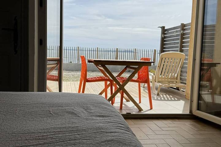 Appartement entier, StudioTerrasse face mer 24m2 (Rdc) in La Capte, Hyeres
