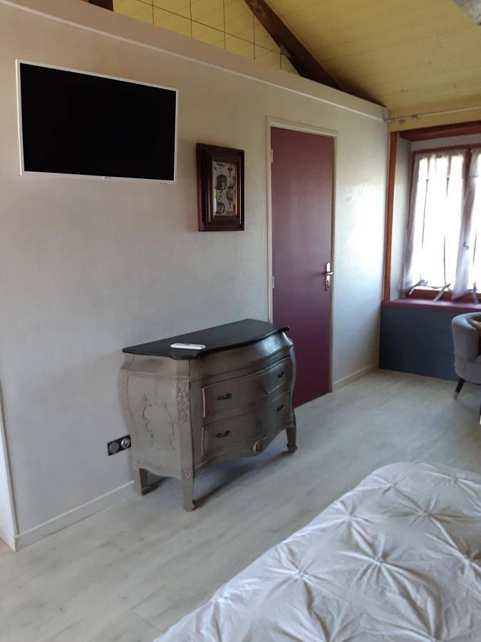 Chambre d’hôte pour 2 personnes, avec piscine ainsi que jacuzzi et jardin dans les Hautes-Pyrénées - 3