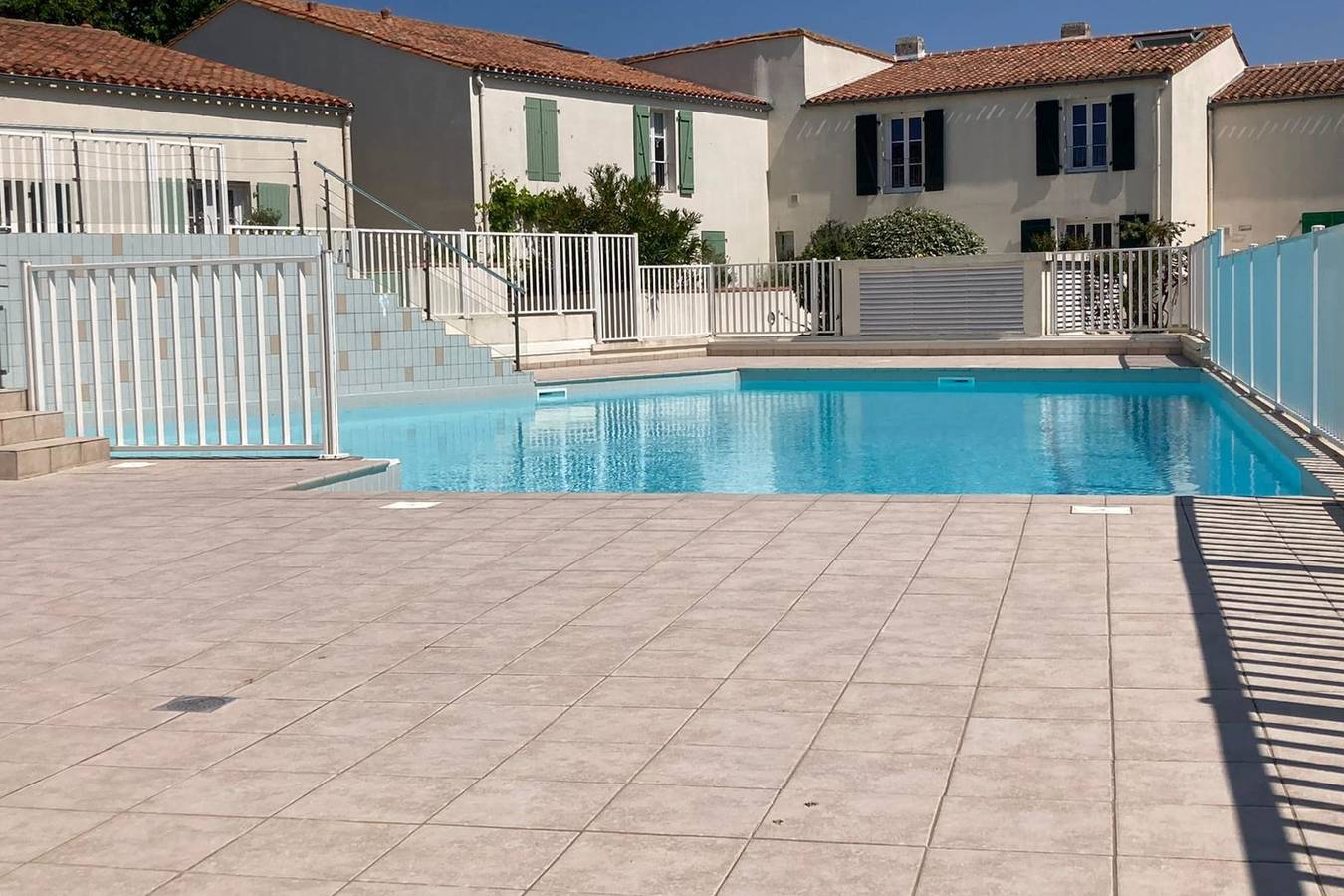 Location De Vacances pour 4 Personnes dans Saint-Martin-de-Ré, Côte des Fleurs