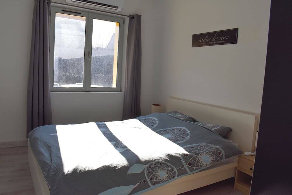 Maison lumineuse avec terrasse & parking in Auxerre, Région d'Auxerre