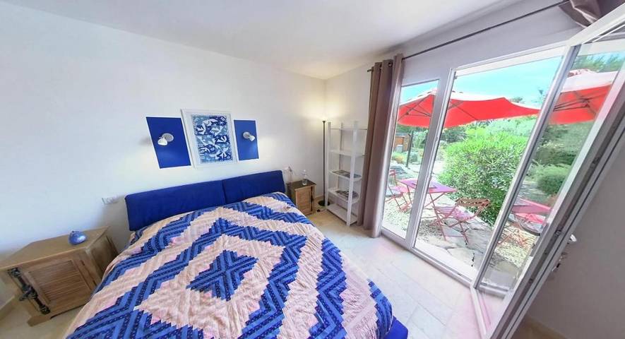 Chambre d’hôte pour 3 personnes, avec piscine ainsi que jardin et vue à Flayosc - 2