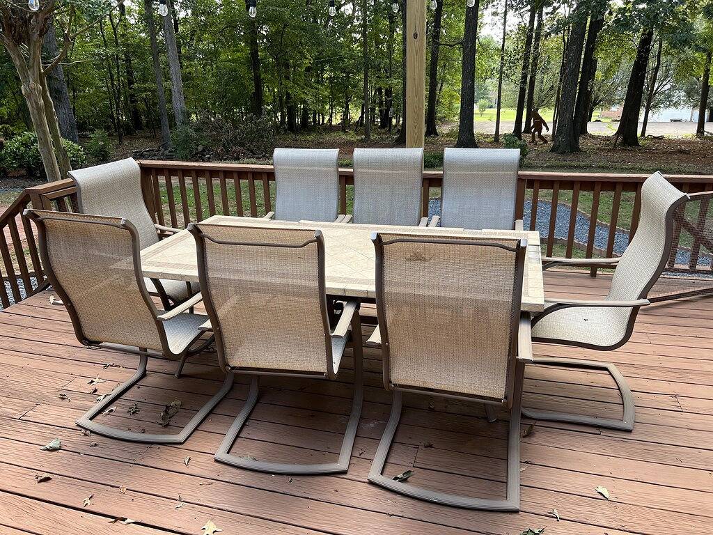 Cheerful 5 bedroom 3.5 bath very spacious home. in Wesley Chapel, Union County (NC)