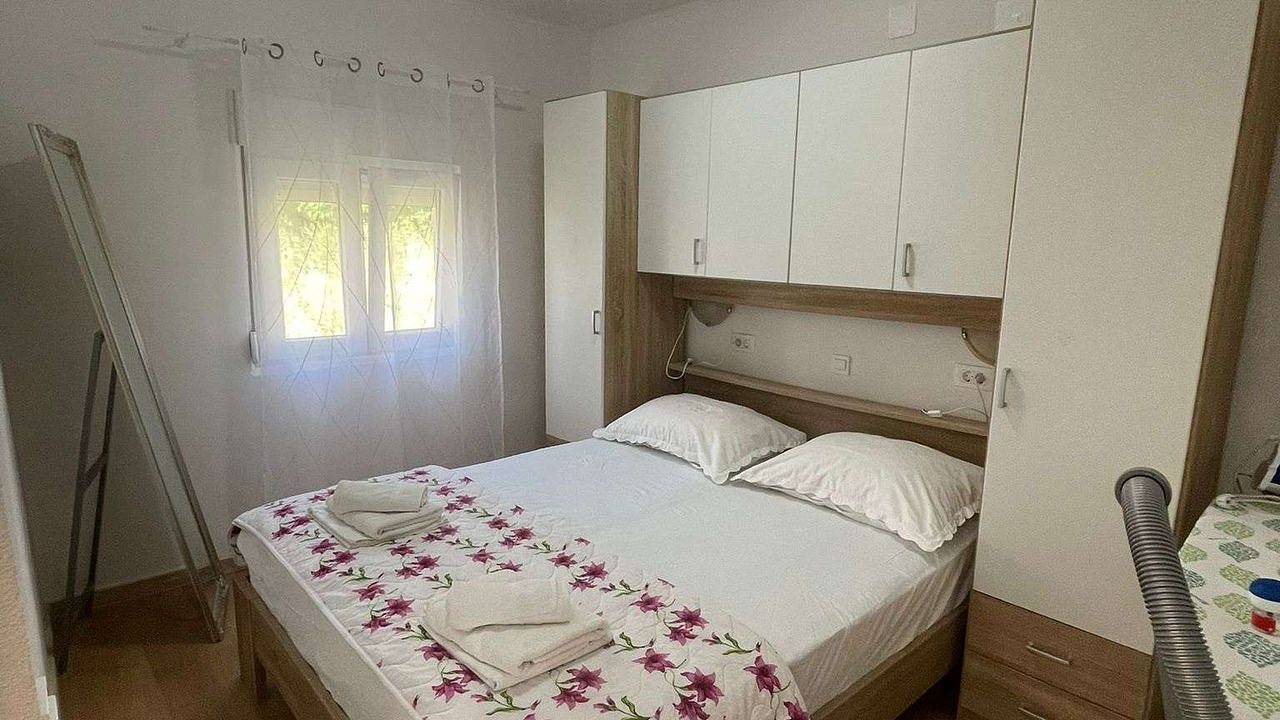Ganze Ferienwohnung, Ferienwohnung für 3 Personen (25 m²) in Metajna in Metajna, Pag