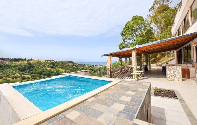 Ferienhaus für 15 Personen, mit Sauna und Terrasse sowie Pool in Latium - 4