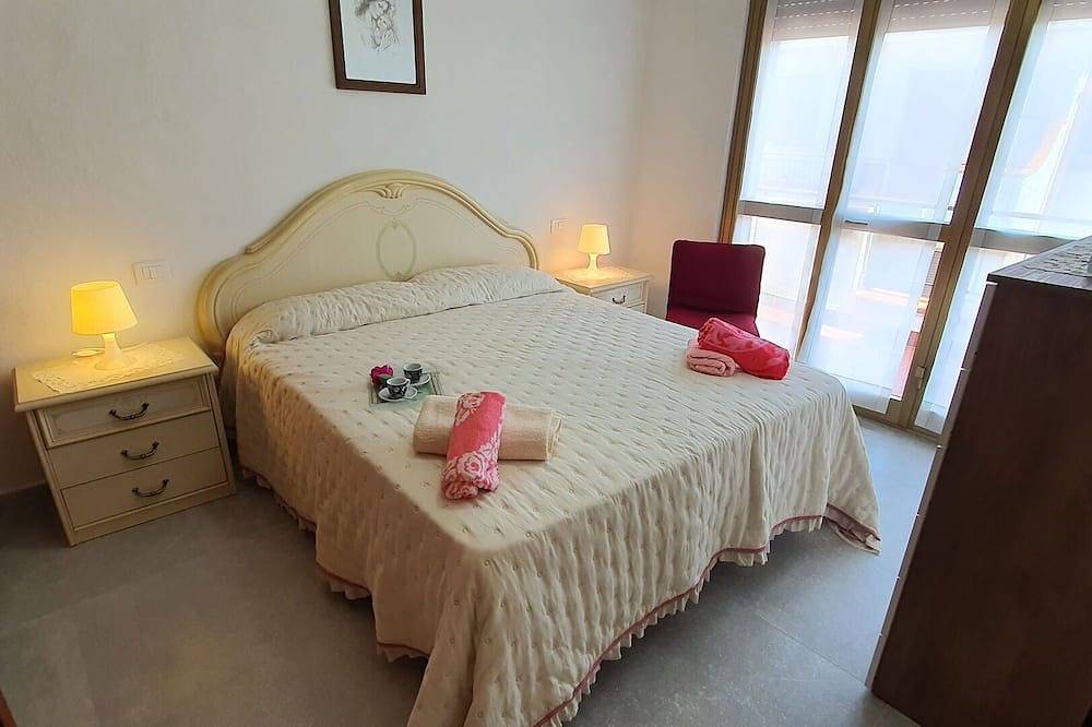 Appartamento intero, Appartamento a Torre Del Lago Puccini con 2 camere da letto e 5 posti letto in Torre del Lago Puccini, Viareggio