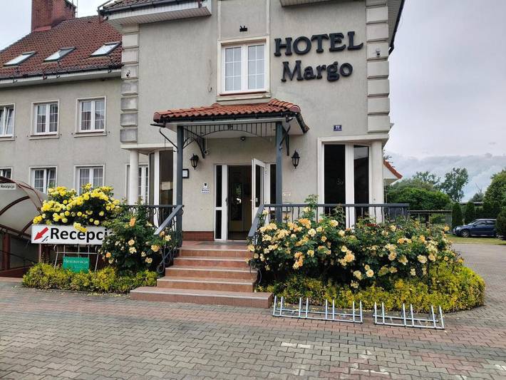 Hotel, mit Terrasse und Garten in Oderbruch - 2