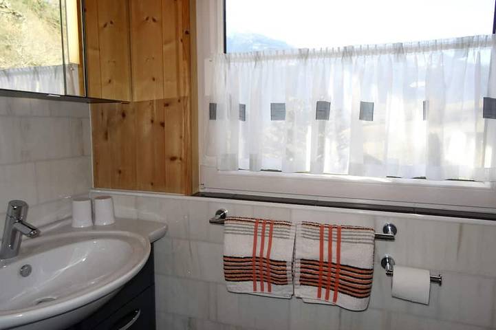 Ferienwohnung für 3 Personen, mit Pool und Garten sowie Balkon, mit Haustier in Naturns - 2