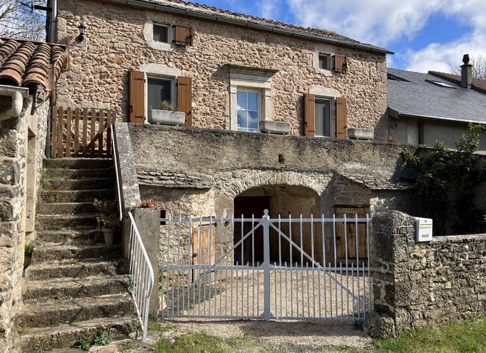 Gîte pour 4 personnes, avec jardin et terrasse
