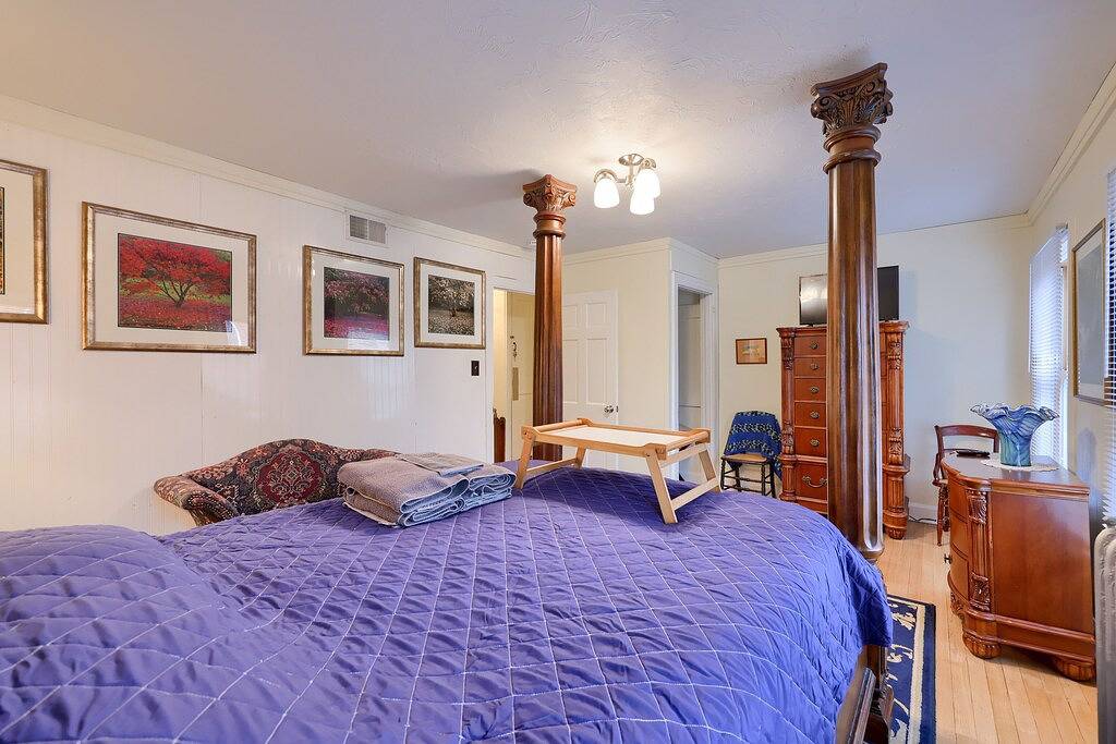 Spacious 4Br Stratton House: A Historic Downtown Stay Backing to Culp's Hill in Gettysburg, Adams County (PA)