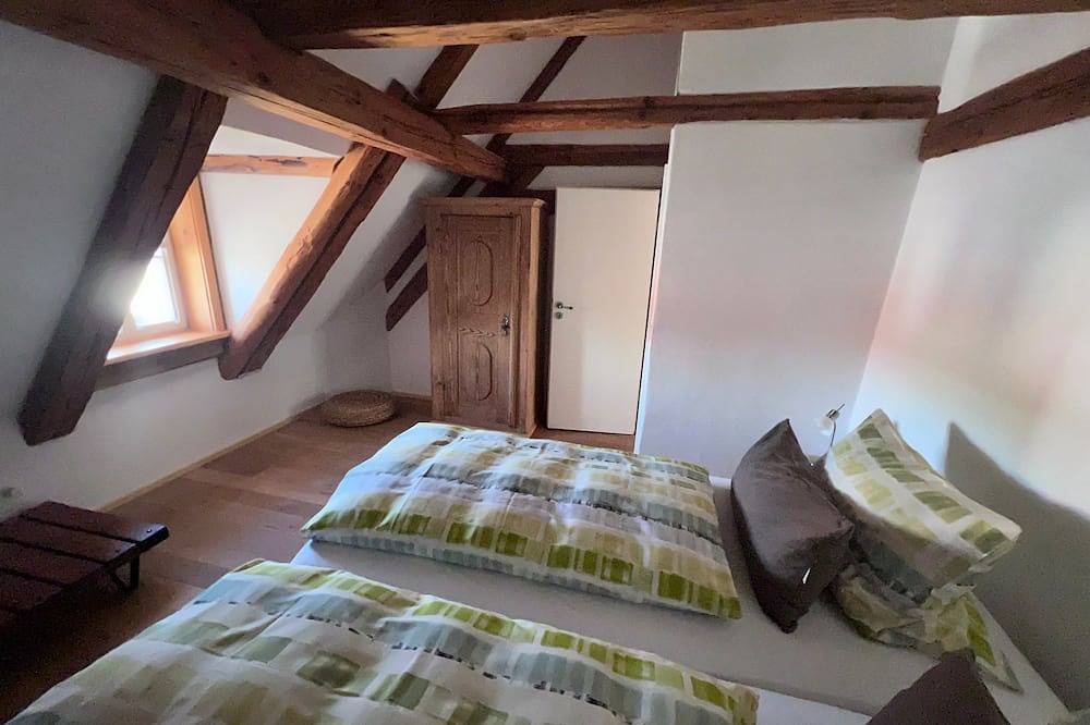 Ganze Wohnung, Gemütliche Ferienwohnung (55 qm) im ersten Obergeschoss in Zapfendorf, Landkreis Bamberg