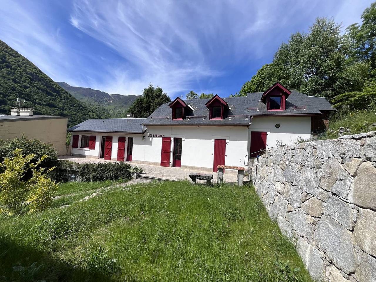 Casa encantadora de 5 dormitorios, jardín en el centro de Cauterets in Cauterets, Parque nacional de los Pirineos