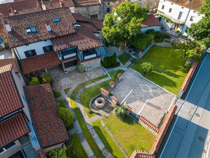 Location de vacances pour 5 personnes, avec vue et jardin à Vipava - 4